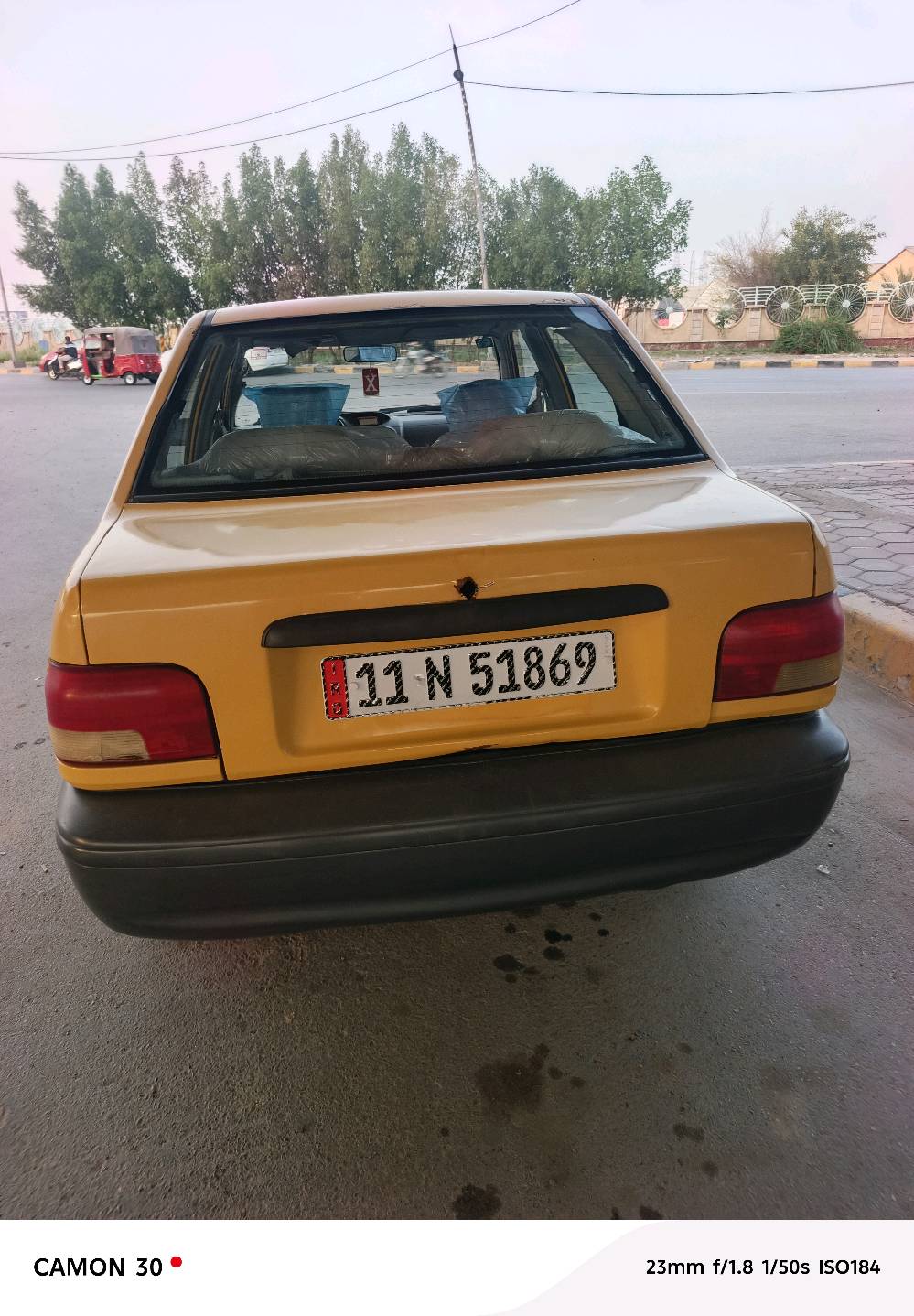 سياره موديل ١٢للبيع رقم نكليزي سنويه بأسمي هزه جديده سنويه جديده كير خير من الله مكينه بيها تبخير 