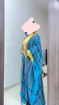 فساتين • بشتات • شارع فلسطين