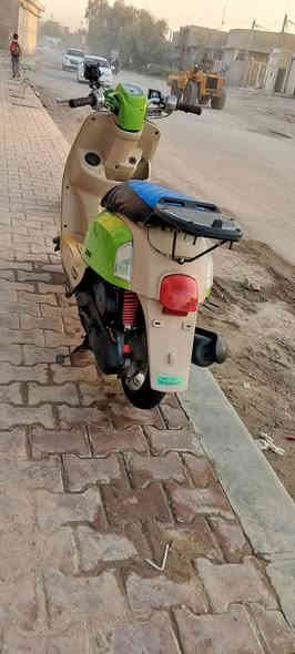 سلام عليكم
للبيع ماكس بوليسي 
موديل 2007
لون اخضر 
مكينه ما مفتوحه 
الدراجه جديد 
مكان نجف ابوصخير 
سعر 925 وبيها مجال 
رقم ***********
