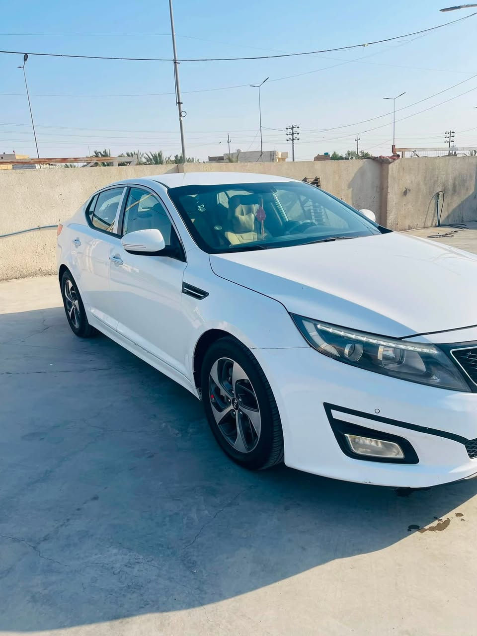 السلام عليكم👋🏻🤍

للبيع كيا اوبتيما 2014 شكل 2015  خليجي

مواصفات:

‏مكينة 2400 دوش 

‏‎رقم ميسان  تحويل مباشر

‏‎تبريد قطعتين منفصل 

ستيرن شكل رياضي sport 

شفتات بل ستيرن وفول تحكم

حساس امامي خلفي 

لد امامي خلفي ليزر

لايت زينون ناصي عالي 

انظمة قيادة  عدد 3 ايكو سبورت اعتيادي 

‏‎نظام ABS بريك ونظام ESP
 
السعر ١٤٠وبيها مجال 
   

                                    ***********
