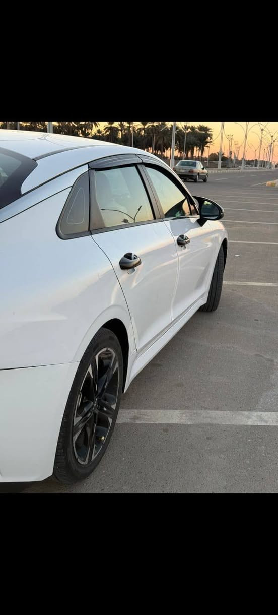 سلام عليكم البيع او مراوس السعررر 145بيها مجال بسيط 
رقم لانبار معوقين وكاله بسم مشتري 
 كي 5 موديل 2022 وارد أمريكي المواصفات
جئ تي لاين 
فول عدى الفتحه
كشنات جلد تدفئه
بصمه تشقيل
تشقيل عن بعد 
محرك 1600 تيربو
كير 8 نمر
سايد بريك دكمه
شاشه كار بلي
حادث صندوق بدون دواخل صور حادث مرفقه بل منشور سونار موجود مكان سياره عامريه فلوجه رقم هاتف ***********
