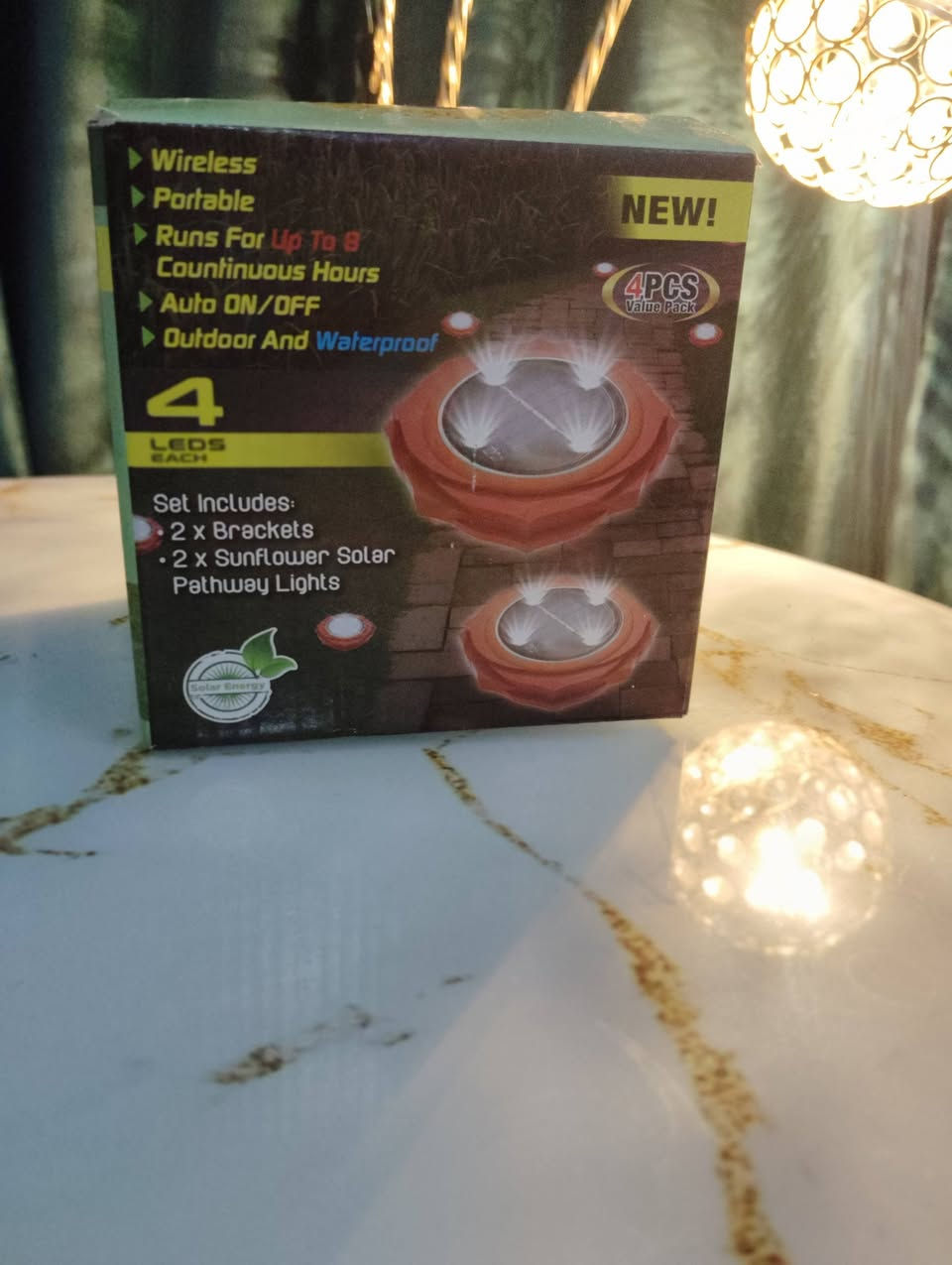🌞🌻 تم توفير مجموعة مصابيح المسار الشمسية 🌻🌞
✨ مجموعة اقتصادية لاسلكية تعمل بالطاقة الشمسية ♻️
🔋 يتم شحنها نهاراً وتعمل تلقائياً عند حلول الظلام 🌙
⏱️ إنارة مستمرة لغاية 8 ساعات متواصلة
💧 مقاومة للماء والعوامل الجوية
🌦️ مناسبة لكل الفصول
🏡 تستخدم لتزيين وإضاءة الممرات والحدائق بشكل أنيق وجذاب
📦 محتويات العلبة:
• 4 دعامات
• 4 مصابيح عباد الشمس 🌻
🔥
#توفير_كهرباء 
#صديق_للبيئة 
#إضاءة_ذكية 
#مقاوم_للماء 
#سهل_التركيب 
#EcoFriendly  #OutdoorLighting 
#طاقة_شمسية  #إضاءة_حدائق 
#ديكور_خارجي  #إنارة_شمسية
#مصابيح_LED  #تزيين_الحدائق 
#إضاءة_ممرات #SolarLights
#GardenDecor #PathwayLighting@


**إذا كنت صاحب هذا الإعلان وتريد حذفه لأي سبب، رجاءا أرسل رسالة إلى الدعم الفني**