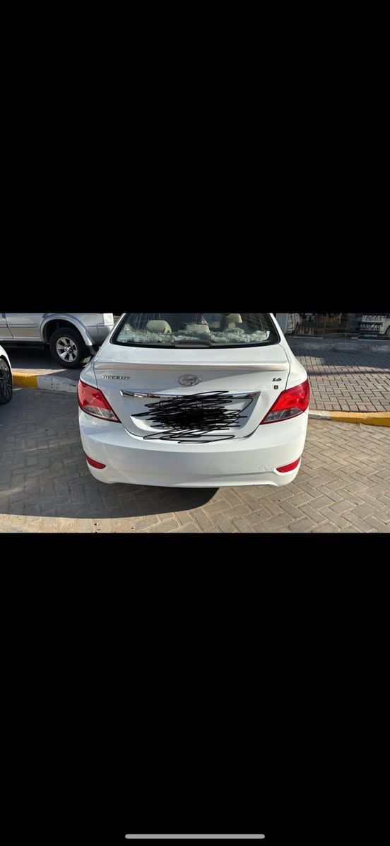 اكسنت 2016 للبيع هاي ضربه ومصلحه 
 جاهزه من كلشي اي نقص مابيهة 
فتحه بل سكف اشاير بل مري تبريد منضومه 
كامله جديده  
97 
وبيه مجال قليل حك الجيه 
مكاني بغداد الحريه


**إذا كنت صاحب هذا الإعلان وتريد حذفه لأي سبب، رجاءا أرسل رسالة إلى الدعم الفني**
