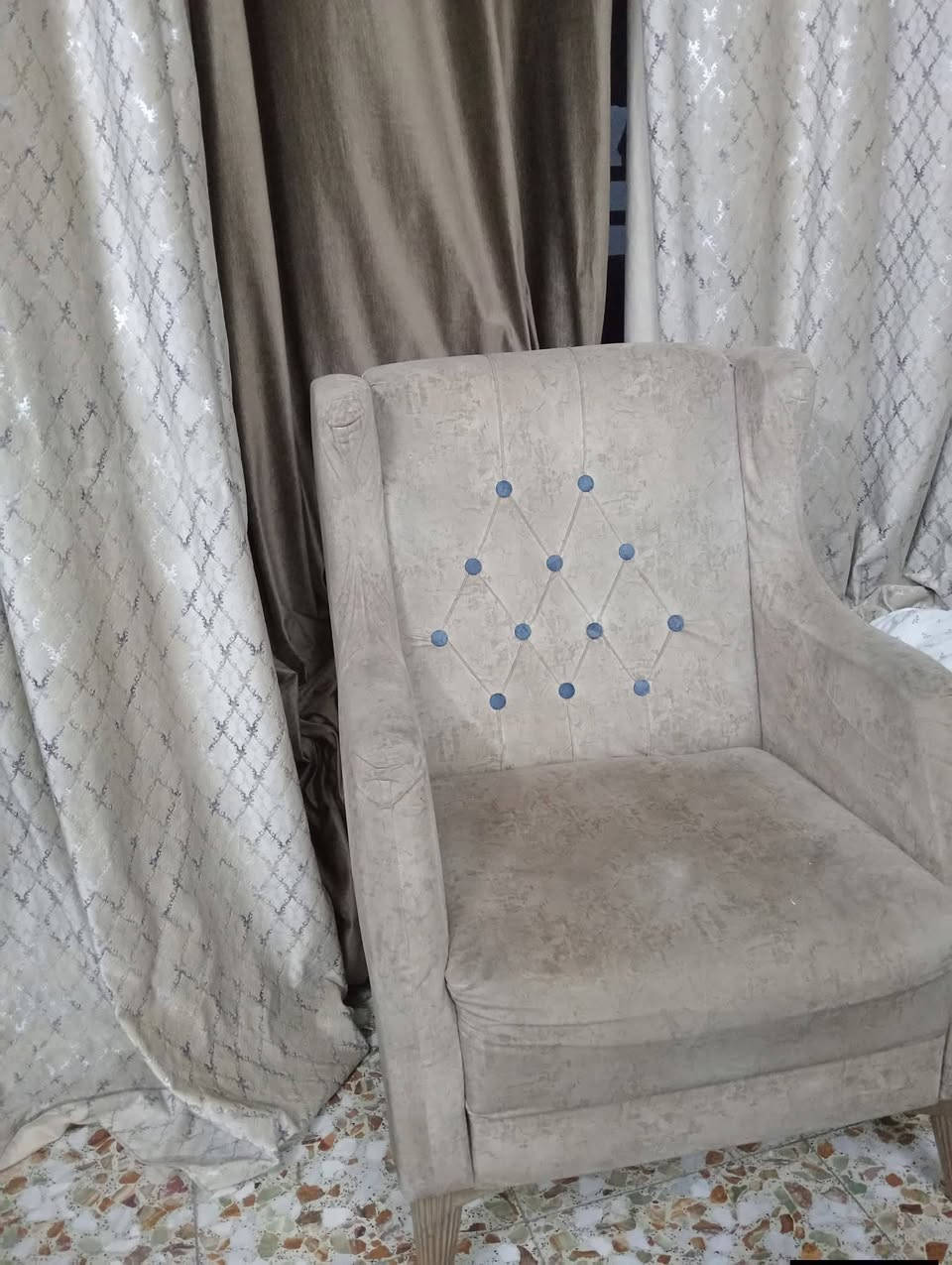 9مقاعد يحتاج غسل ب75
بغداد


**إذا كنت صاحب هذا الإعلان وتريد حذفه لأي سبب، رجاءا أرسل رسالة إلى الدعم الفني**