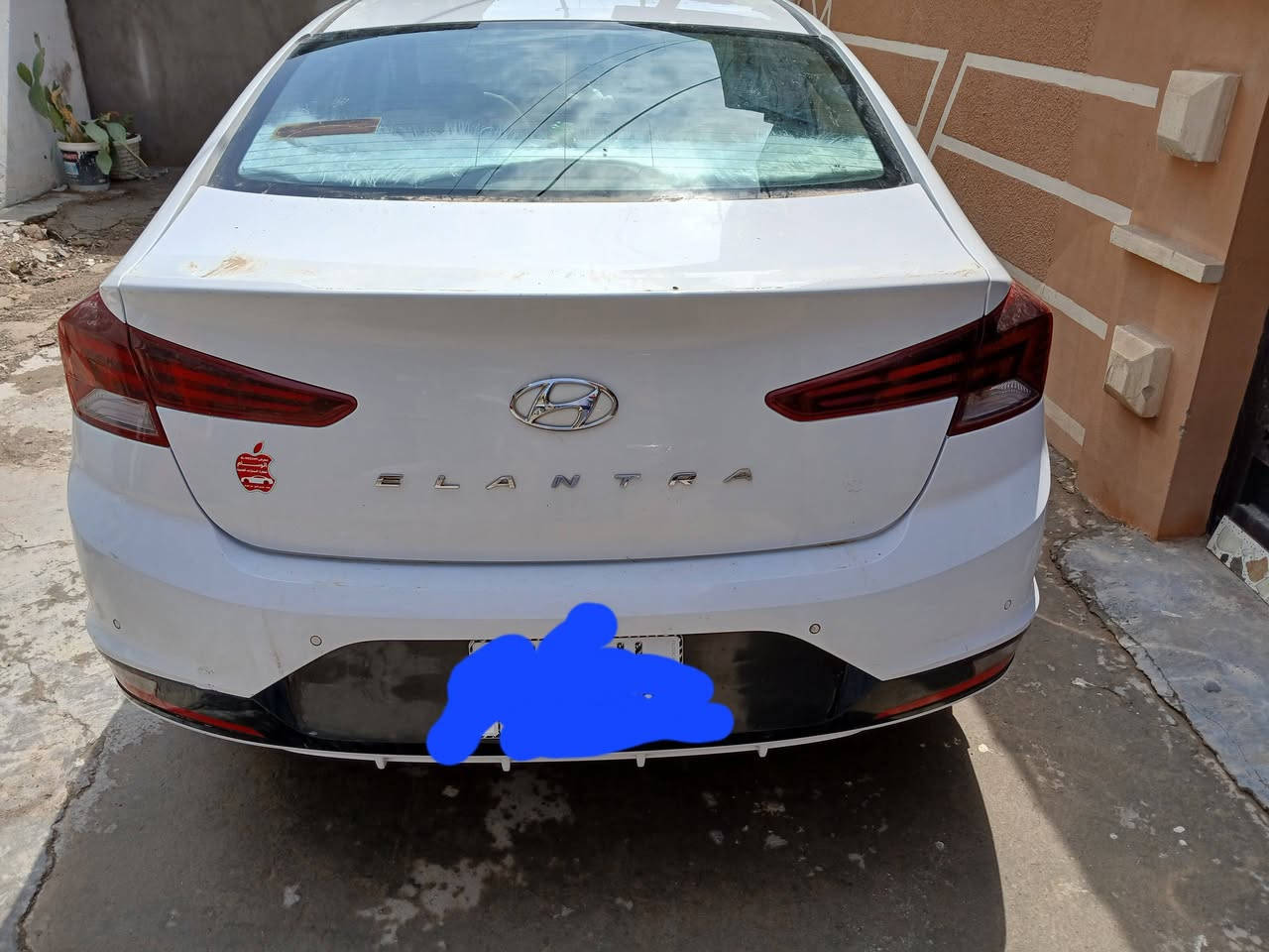 النترا ابيض خليجي موديل ٢٠١٩ رقم بغداد فول مواصفات ماشيه ١٢٠ الف كم المكان ديالى السعر١٥٥$ 
للتواصل ***********
