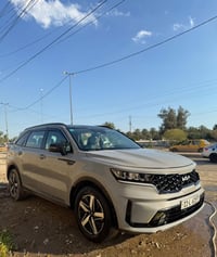 سورنتو ٢٠٢٣ • ٧ راكب • ضربة باب