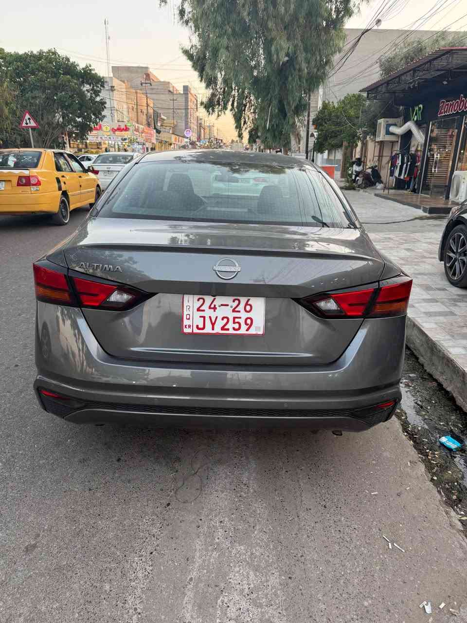 نيسان التيما S موديل 2024  كاتي اربيل وارد امريكي ماشية 7 الاف بيها 3 قطع صبغ و4 قطع كلير امريكا  ضررها بدون دواخل … ايرباك استيرن طاك وراجع سستم سعرها 127 وبيها مجال مكان السيارة اربيل للإستفسار
***********   /  *********** أربيل, العراق
