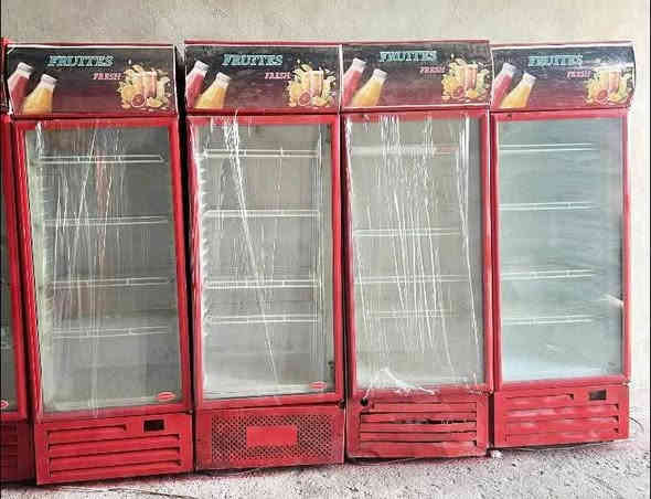 عارضات يوقر تركي درجه اولى مستخدم للبيع المكان بابل واسعار جدا مناسبه توصيل لكل المحافظات ***********
