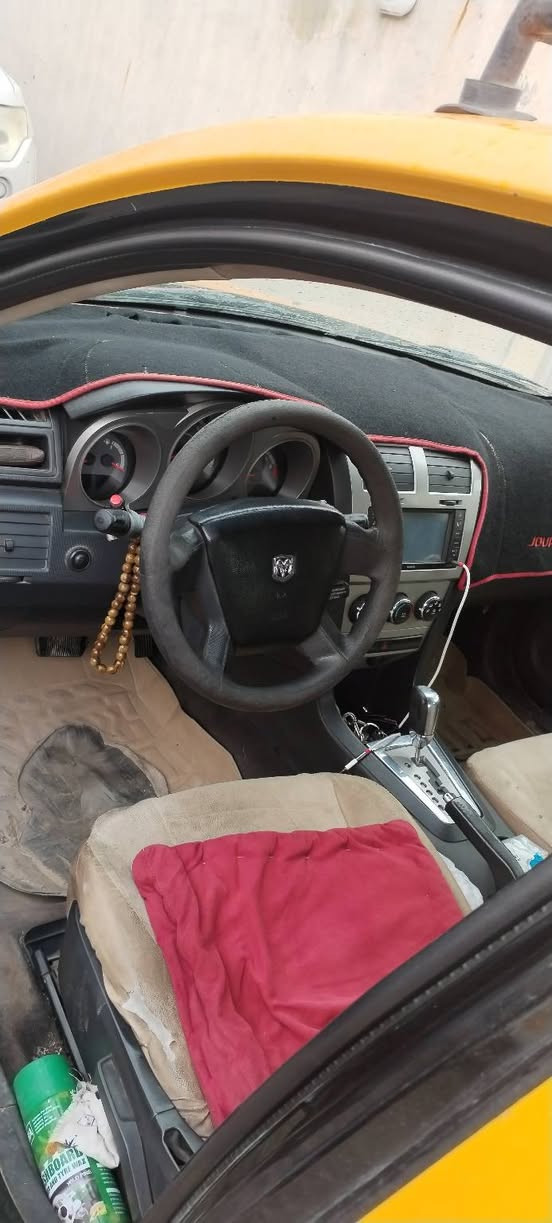 دودج افنجر ٢٠١٠ محرك ٤ سلندر كير ٤ نمر بسمي تحويل مباشر السعر ٥٣ وبيها مجال ***********
