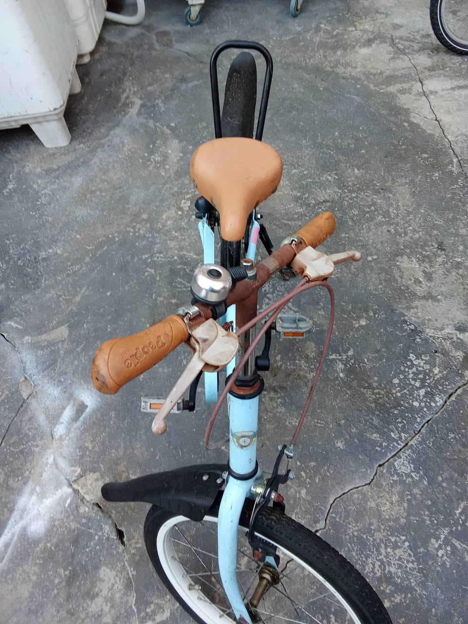 سلام عليكم اخوان بايسكل  حجم 18او16الارزق18والاسود16للبيع يابانية الأصلي من الحاويه سعر القطعه 70 النظافه100  واتساب *********** يوجد توصيل كافة المحافظات
