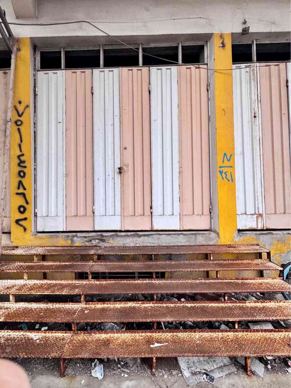 ‎محلان ليجار  على طريق موصل أربيل 
مساحه المحلات 16 متر في 6 لاتصال على الرقم وتساب ***********‎ الحمدانية, نينوى
