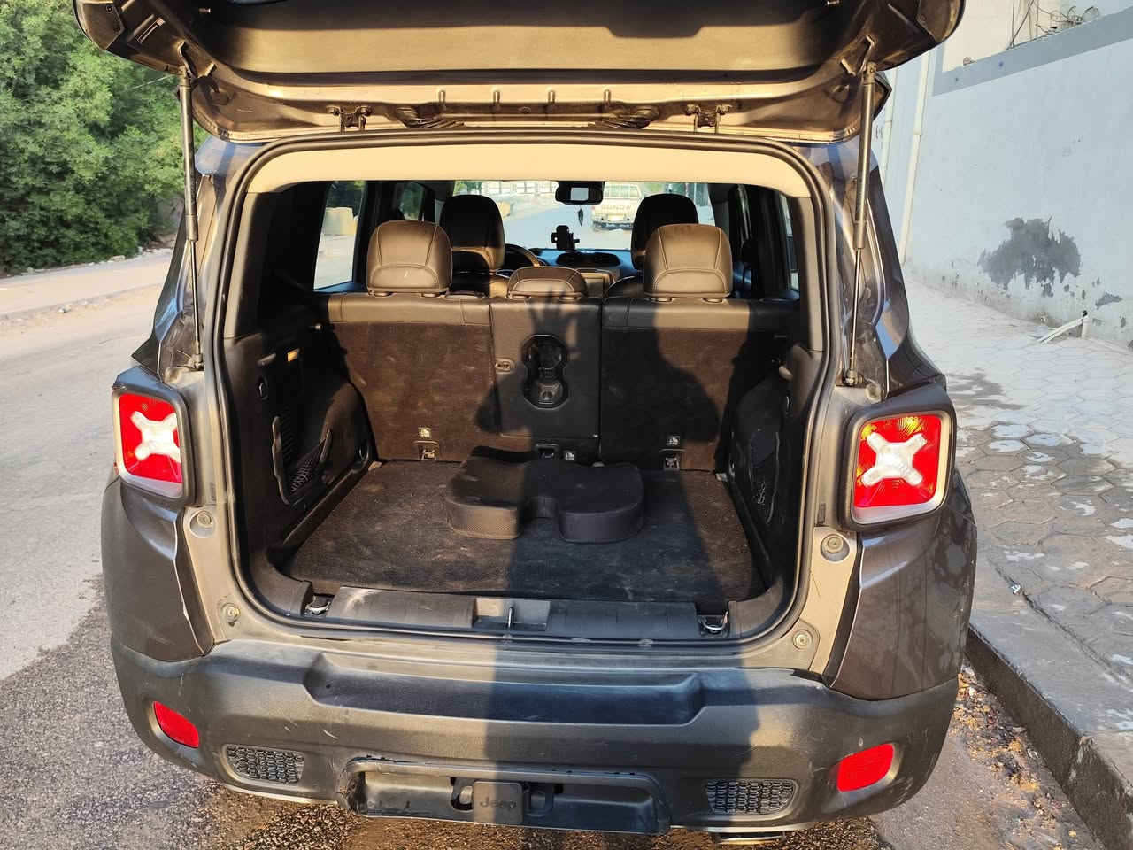 جيب رنجيد
2019

سياره LIMITED 

مواصفات بصمه بنراما تشغيل عن بعد رادارات كامره لدات مودات قياده اشاير مري فور ويل 4x4
السياره تبدل جاملغ جهة السايق وباب السايق صبغ فقط صور السونار وحادث امريكه واتساب
مكاني نجف حي الوفاء 

سعر ١٢٨ وبيه مجال 

للاتسفسار اكثر ***********او واتساب مفتوح
