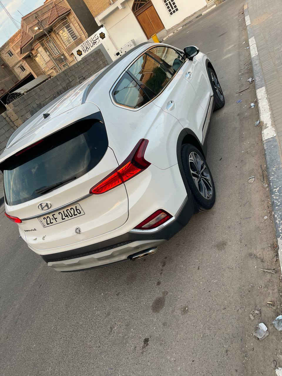 السلام عليكم سنتافي خليجي 2019 السياره جديده كلش مكفوله من الصبغ بيه مكان بارد السنويه جديده إلى  2030 فول مواصفات عد الفتحه كشتات ثنين كهرباء تحكم ستيرن باب شفط مكينه أربعه السياره جديده كلش العنوآن البصره رقم الهاتف *********** السعر 195
