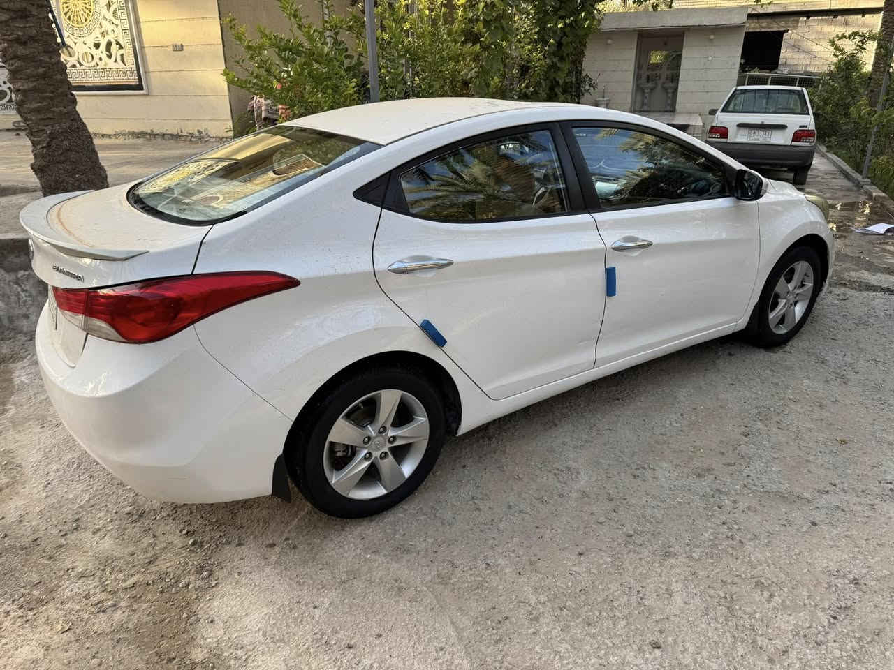 يالله السلام عليكم اخوان النترا موديل ١٤ خليجي محرك ١٨٠٠قبل يومين شاده حاويه جديد السياره محرك كير حداديه تخم تاير كله جديد السياره فول موصفات رقم كربلاء سنويه لل٢٩تحويل مباشر مكان السياره كربلاء الحسينه اخوان سونار مرفق مع صور السعر ١٢٣وبيها مجال غير متواجد ع خاص فقط تصال ***********
