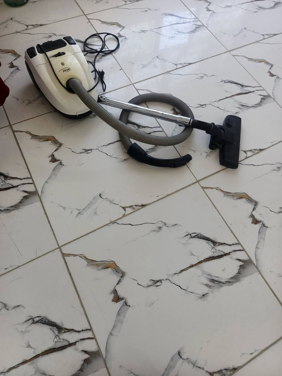 مكنسه كهربائيه للبيع سعره، 25 وبيه مجال


**إذا كنت صاحب هذا الإعلان وتريد حذفه لأي سبب، رجاءا أرسل رسالة إلى الدعم الفني**