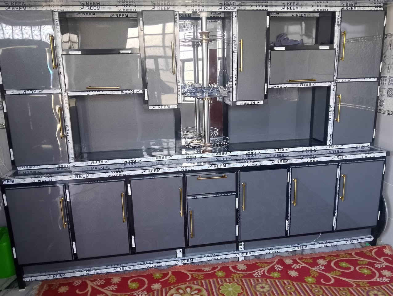 السلام عليكم كاونتر لل بيع صارنه شهر من شتريناه جديد السعر 850 وبيه مجال المكان ناصريه قضاء النصر مكلف بل نشر ***********
