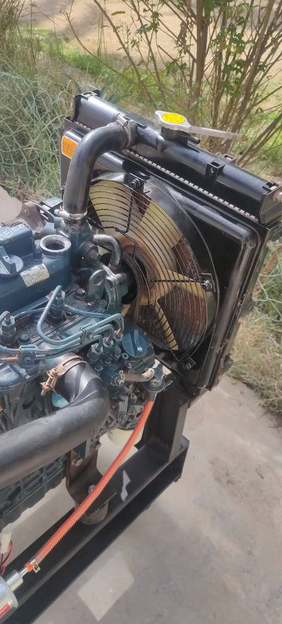 للبيع كابوتا 3 سلندر اوربي مامشتغل بلعراق جديد على وضع الشركه مامفتوح بي برغي تشغيل واطفاء اوتو ونظام  حمايه للاستفسار ***********
