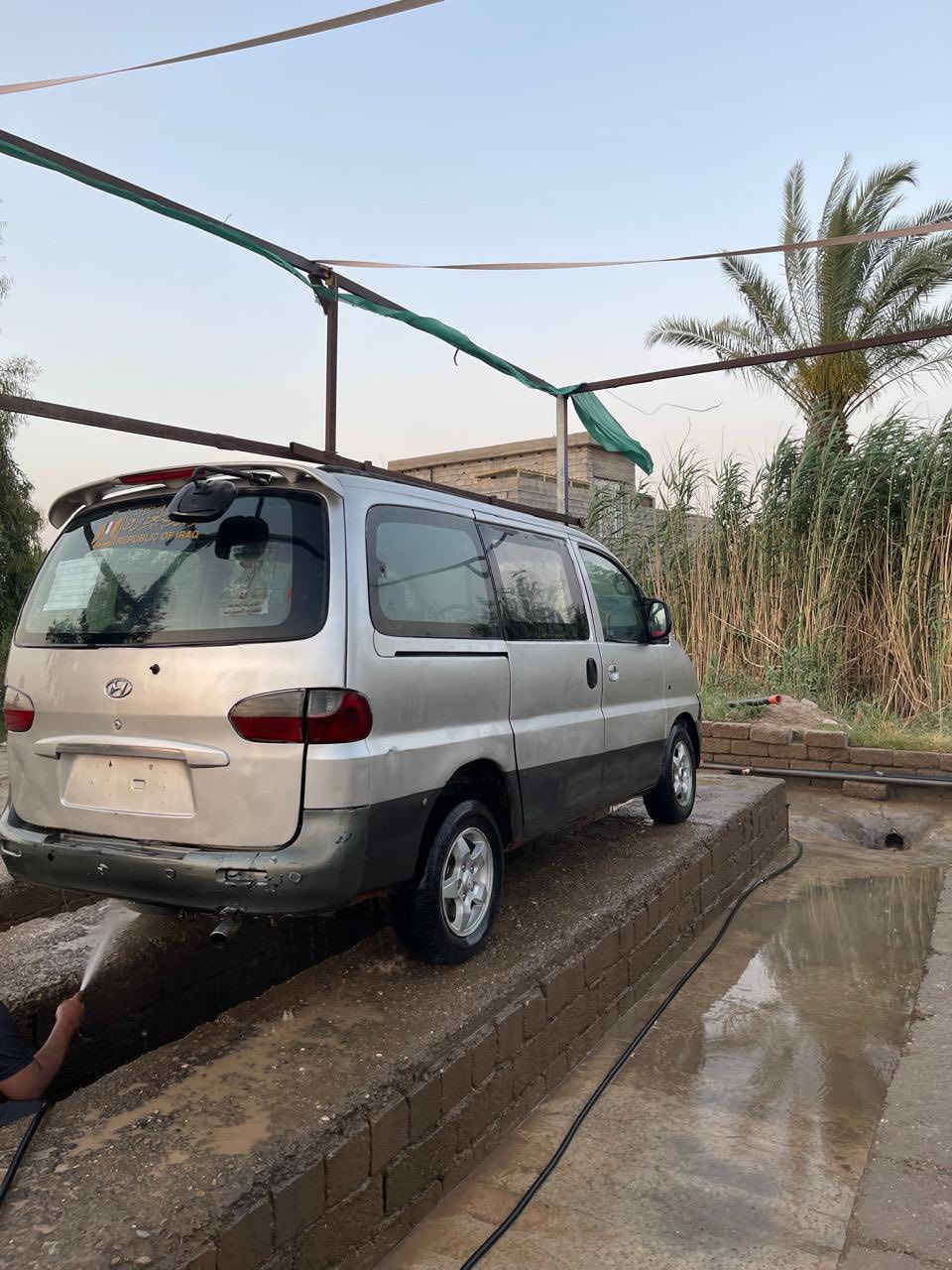 سلام عليكم
ستاركس موديل 2000 
كير ومحرك مكفولات
تخم تاير جديد
رقمهه يحتاج مليون دينار
السعر 32 وبيهه مجال
العنوان صلاح الدين الضلوعيه
للاستفسار ***********
