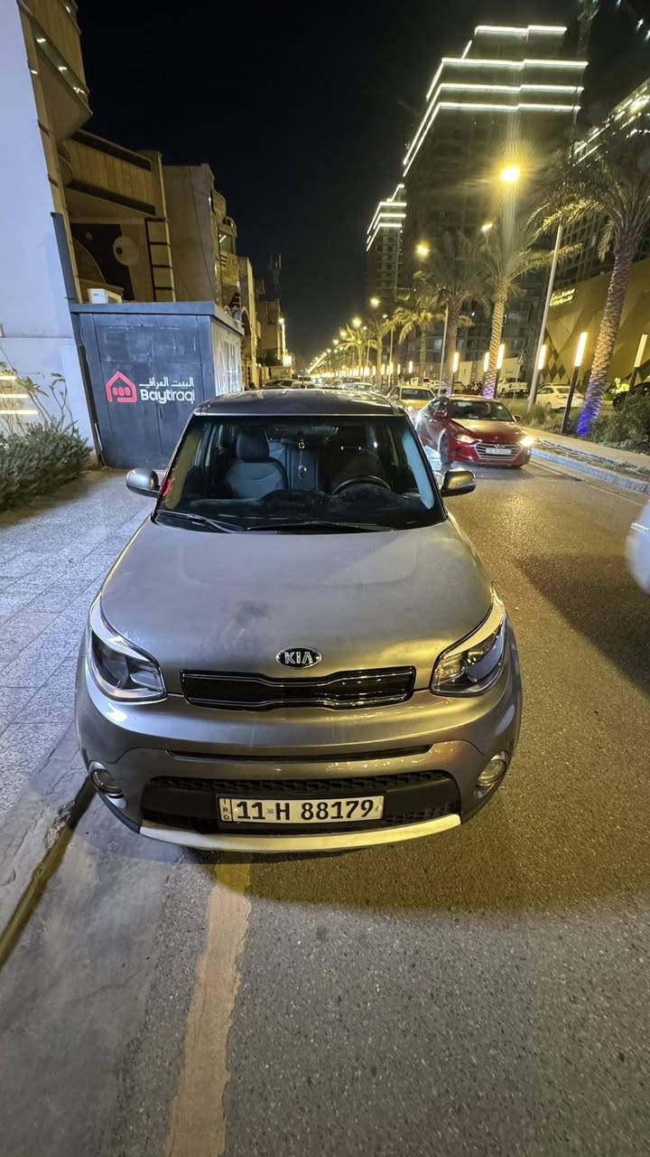 كيا صول 2018
محرك 2000 gdi بدون اي دواخل السونار وياها ماشيه (75 الف مايل) رقم بغداد مكاني البنوك
السعر 110$ 
***********
