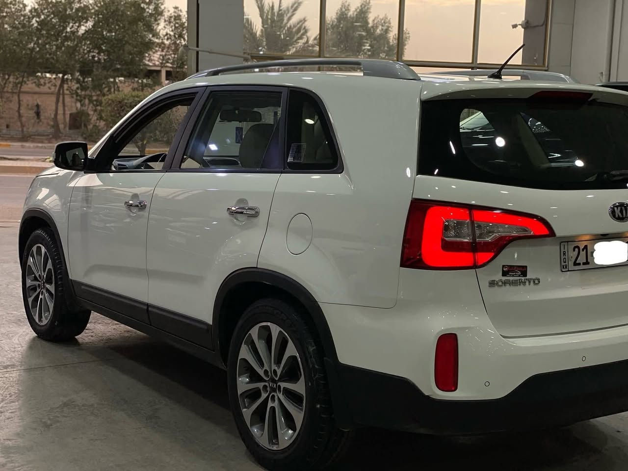 السلام عليكم سورنتو كلين بدون ضرر للبيع او مراوس بسياره اقل موديل ٢٠١٣ شكل ال١٥ خليجي فول بس بدون بصمه فول نضافه محرك ٦ نشاط فول شرط كير ومحرك ٧راكب تبريد ثلاث قطع نضام ايكو مري شفط أشاير بالمري اضواء ترحيب علامة سورنتو بل دوسه كشنات كهرباء حساسات كامره خلفيه  اصل شركه بردات شركه سقف بنورامه تايرات جدد صدر جديد رقم سليمانيه الجديد  السعر (١٨٥) وبيها مجال  رجآ ألي مايعجبو المنشور يعبر بحترام  ولا تنطي اسعار من عندك خابر وتدلل *********** الشراي يتصل مكان السياره الشرقاط
