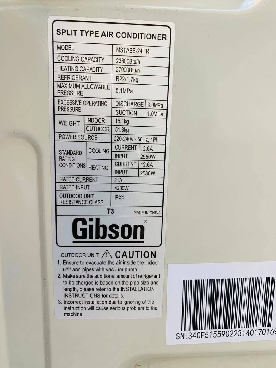 السلام وعليكم اخوان للبيع سبلت نوع جبسون 2طن نضافه 95/100 احلى من الصور بهواي كفاله من فتحت البرغي تبريده ثلج ❄️☃️🧊+ تدفئه 🔥🐦‍🔥❤️‍🔥 كامل ملحقاته بواري وايرات ريمونت حديده السبلت غازه مالت الشركه مقفول بي
مشدود وفدحته بيدي والله تبريده خير من الله بس بي جويه بل داخليه مال بخور 
سعره350 وبي مجال العنوان بغداد مدينة الصدر 
***********
