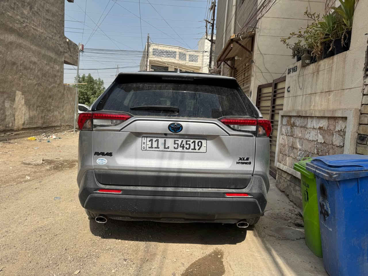 للبيع راف فور هايبرد xle موديل 2022 وارد امريكي
محرك 2.5 هايبرد
دفع رباعي
فتحة سقف 
تبريد منفصل
بصمة تشغيل
بصمة دخول
كشنات تدفئة وتبريد
نقطة عميا 
مثبت سرعه 
اوتو هولد
الضرر جانبي تبديل بابين عكس السائق
السعر 225$
السيارة بااسمي تحويل ثاني يوم
*********** 
واتس بغداد, العراق
