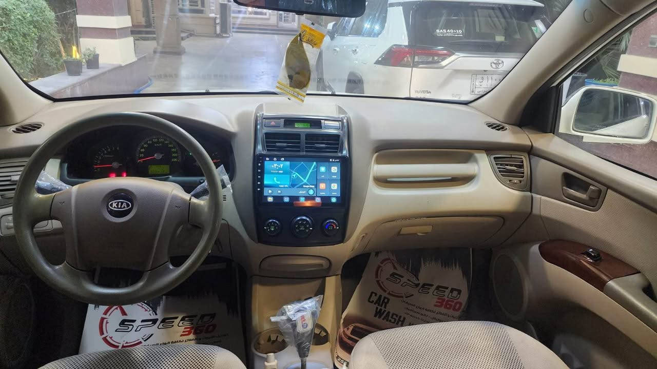 السلام عليكم 
سبورتج 2009 خليجي لون ابيض رقم اربيل سنويه جديده رقم جديد 
سياره جديده لوك شرط بدون صبغ بيها مكانين بارد فقط  ودوسه الخلفيه 
محرك كير صدر تبريد شاشه تخم تاير جديد باتري جديد سياره جاهزه
سعر 120 وبيها مجال بسيط جدا 
اي استفسار الاتصال على هذا الرقم *********** بغداد, العراق
