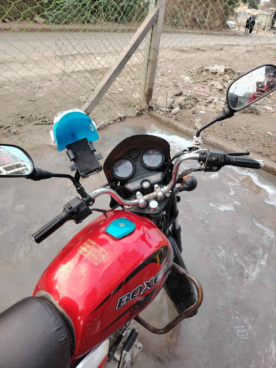 سلام عليكم بوكسر مديل 23 اي نقص ما بيه كمله كله بس بيه خيط دخان من تحم تروح شلع معدل كلجات جداد بيه صندوك وسستم سمعات كبار 3 لسعر 800 ورقه ضايعه مكفوله من باب لبيت تخذه مكاني بغداد زعفرنيه ***********
