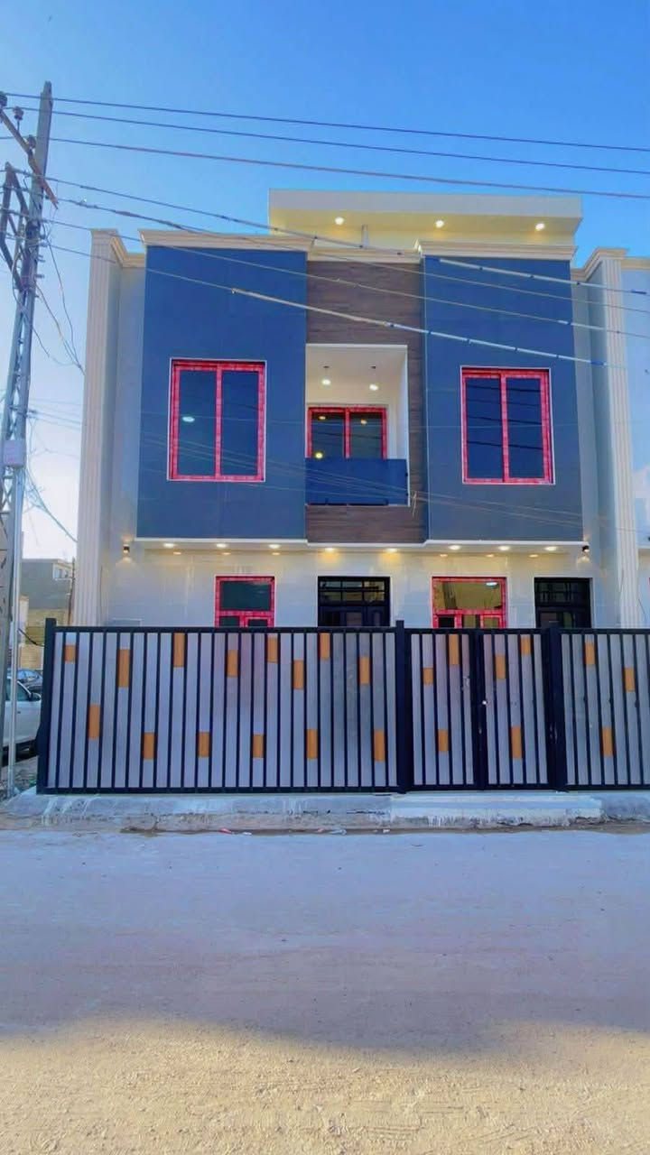 تؤكلنا عل الله
مشتمل للبيع المساحه 50 متر ركن ((ثلاث طوابق))
الواجهه 8.ونص متر
العنوان:-حي الجهاد/ديوان المخابرات/قرب شارع 60/
يحتوي على:-غرف نوم عدد3/صاله/مطبخ/صحيات2/منور/بيتونه/سطح/
طابو صرف/موقع ممتاز ركن/واجهه مميزه/بناء فول مواصفات 
للاستفسار الأتصال 
***********
***********
يتوفر واتساب
