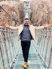 مرافقة مرضى • ترجمة طبية • علاج إيران