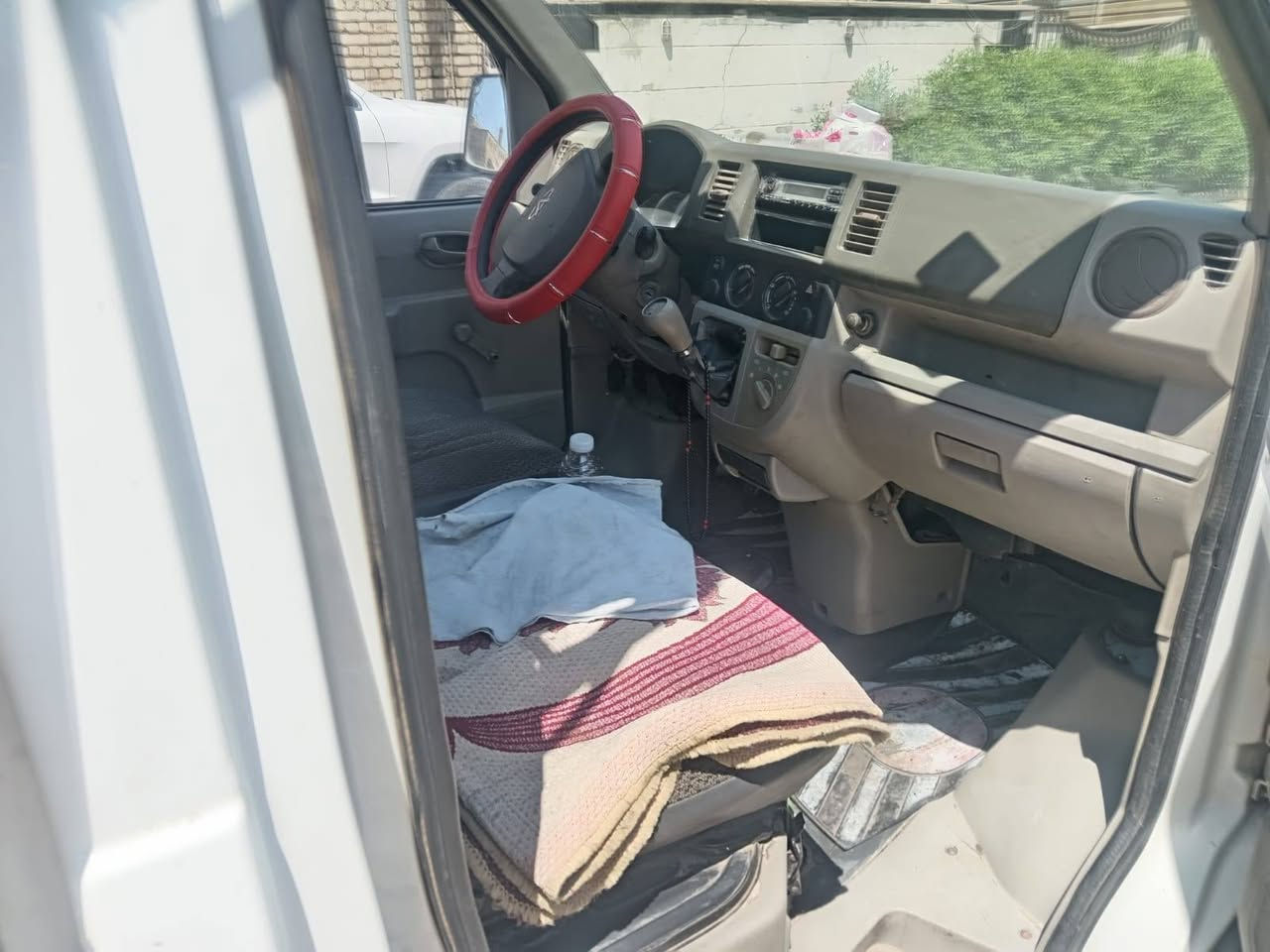 بيكب حمل شيري موديل ٢٠١١سنويه لغاية ٢٠٣٠ بسمي سيارة جاهزه من كل شي ماععده الكمبيرسر عاطل تخم تاير جديد السعر ٤٠ وبيه مجال عنواني بغداد حي العامل ت ***********
