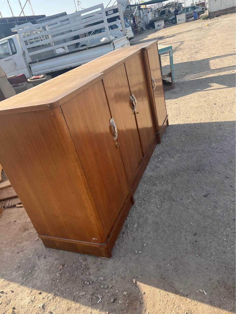 كنتور اربع ابواب ملحق صاج داخل وخارج 
كنتور اربع ابواب طابق واحد صاج داخل واخراج عدد2
كنتور ثلاث ابواب صاج داخل وخارج 
كنتور بابين صاج داخل وخارج
بوفيه صاج داخل وخارج عدد2 
المكان بابل قضاء المحاويل مقابل معسكر المحاويل البوابة الشماليه بتجاه بغداد 
يوجد لدينا خدمة توصيل 
للاستفسار الاتصال على الرقم التالي *********** او التواصل عبر الواتساب برقم الاسيا حلة, بابل

