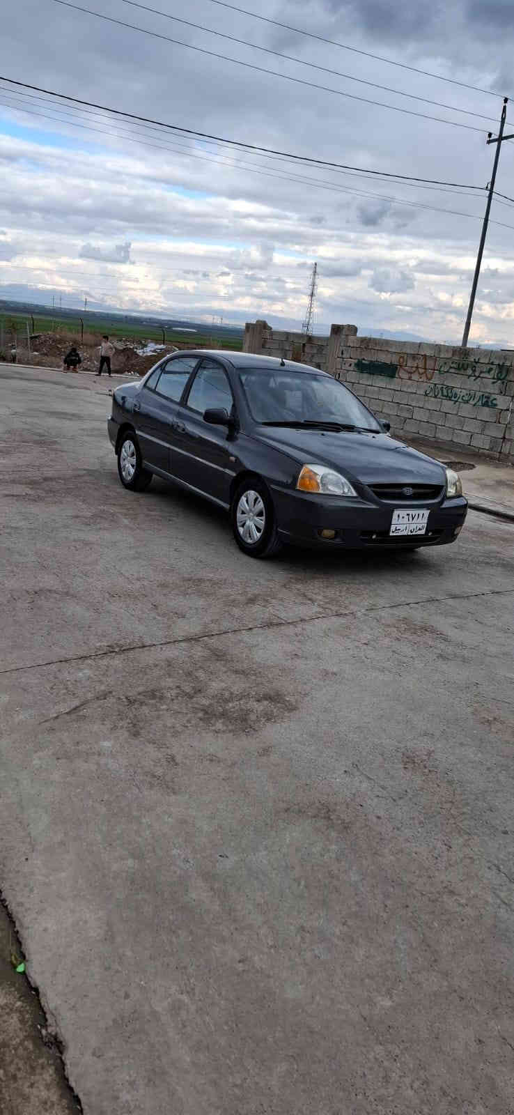 (***********) (***********) كيا ريو كير عادي موديل ٢٠٠٧ كير و محرك شرط تبريد و تدفئة شغال حدادية مالها مضبوط داخل غرفة سيارة حيل نظيفة سيارة عام بخ للجمالية بس رش بدون معجون علمود تكحيل ضررها فقط باب سكن سعرها(٥٠) مكانها قضاء بردرش بين اربيل و دهوك
