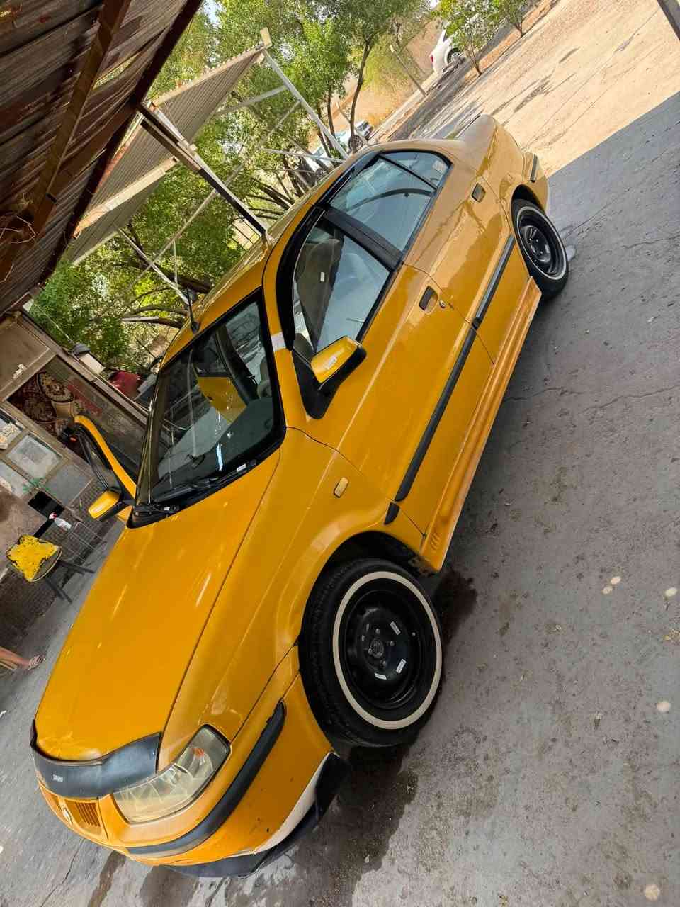 السلام عليكم 

سمند 2013 محور كورلا vvt 1600 السيارة جاهزة هاي فديو وصورها كلها شغاله تاخذها بوجهك للشارع ترايك وين متريد كير مكينه تبريد اكفلهن من اي خلل 
تبريدها ثلج مال ياباني 
بأسمي رقم انكليزي مصفرة هيئة وغرامات 
سعرها 42 بيها مجال شي بسيط 
مكاني بغداد حي الاعلام 

***********
