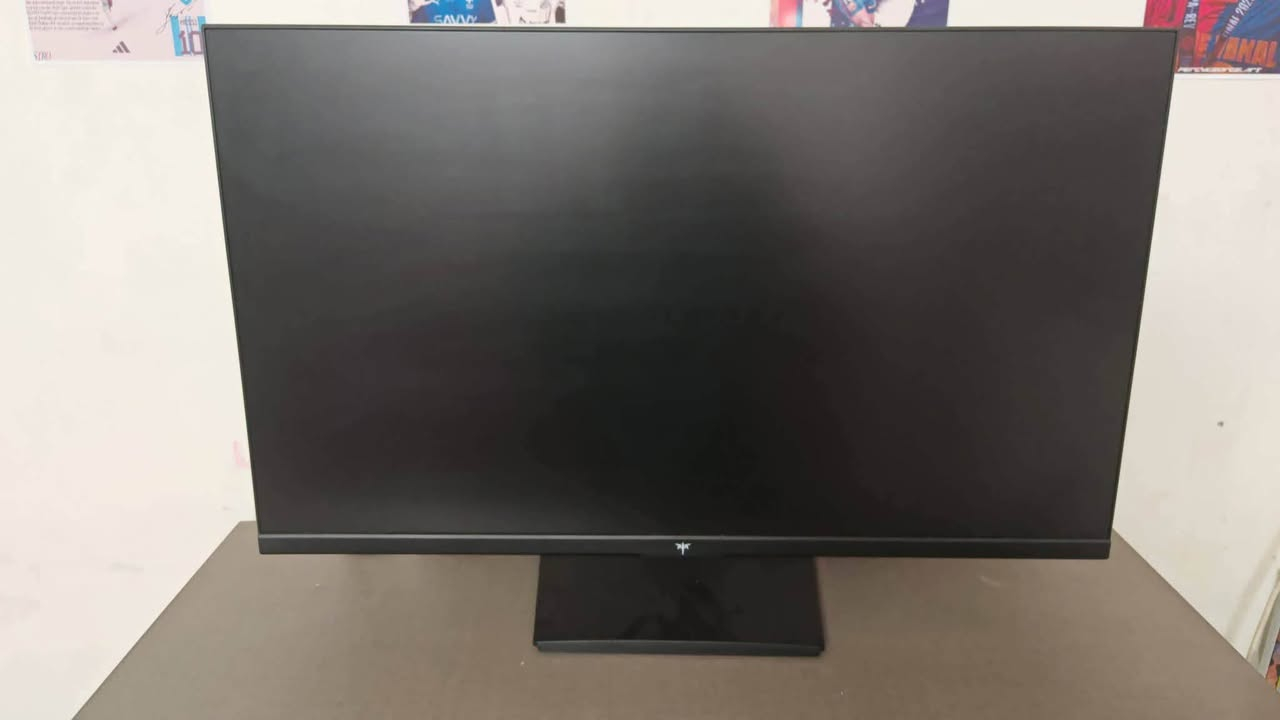السلام عليكم
شاشة احترافية للألعاب 
KTC H27T7P-2 Gaming Monitor
المواصفات الرئيسية
الحجم: 27 بوصة
الدقة: 2560×1440 (2K QHD)
نوع البانل: Fast IPS
معدل التحديث: 210Hz
سرعة الاستجابة: 1ms MPRT
الشاشة: Flat مو Curved
نسبة العرض: 16:9
HDR400
تدعم:
AMD FreeSync
NVIDIA G-Sync Compatible
الألوان والصورة
تغطية ألوان:
100% sRGB
97% DCI-P3
1.07 مليار لون
سطوع: 400 nits تقريباً
زوايا رؤية 178°
المنافذ
2× HDMI 2.1
2× DisplayPort 1.4
منفذ Audio Out للسماعات
USB للتحديث فقط
المميزات
مناسبة جداً للألعاب التنافسية مثل:
Valorant
  *Forza Horizon 5
  *Fortnite
Warzone
FC 26
صورة ناعمة جداً بسبب 210Hz
تدعم تعديل الارتفاع والدوران Pivot
VESA 100×100 للتعليق على الحائط أو Arm
Low Blue Light لحماية العين
السعر325 جديدة ونظيفة وهم السعر قابل للتفاهم


**إذا كنت صاحب هذا الإعلان وتريد حذفه لأي سبب، رجاءا أرسل رسالة إلى الدعم الفني**