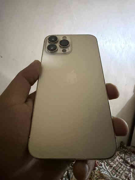 السلام عليكم للبيع 
ايفون 13 برو ماكس الذاكرة نص تيرة 512
لونة ذهبي بطارية 93 الجهاز وتر بروف تجي تفحص اي خلل فلوسك ترجعلك 
السعر 775 المكان بغداد البنوك 
***********
