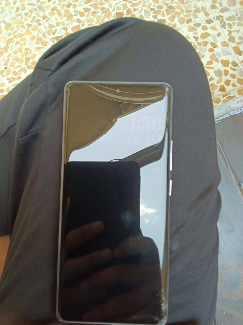 السلام عليكم تلفون للبيع
اسم الجهاز Redmi Note 14 Pro

المواصفات ذاكرة 512 رام 12+12

كاميرا فول 200MP

دورات الشحن 261 بعدو الجهاز جديد

الضرر فقط كسر بل شاشة من جوا ما ياثر اني استخدمو والباقي شرط الجهاز

السعر قيم بما يرضي الله 

للتواصل واتساب فقط ***********
