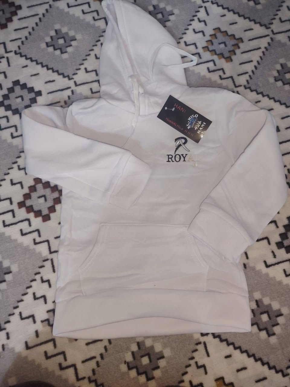 #سويتر ولادي بناتي قياس من 5 سنوات الى 10 سنه 
سعر القطعه 5  
كل قطعتين والثالثه مجانيه 
العنوان الدجيل حي العسكري 
يوجد توصيل جميع محافظات العراق


**إذا كنت صاحب هذا الإعلان وتريد حذفه لأي سبب، رجاءا أرسل رسالة إلى الدعم الفني**