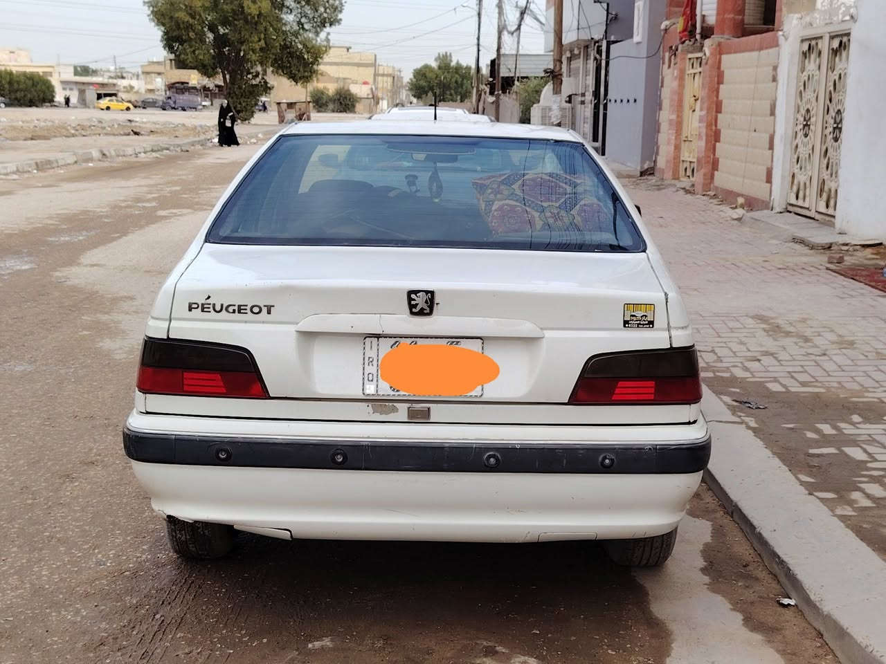 بيجو بارص ابيض
سيارة جاهزة تبريد تتدفئة مكينة ٢٠٠٠ فرنسية  لاتبخير ولاتنقيص الحمد لله 
 ، موديل ٢٠٠٧،رقم بغداد سنوية جديدة ل٣٠ 
السعر ٤٧ وبيها مجال
***********
