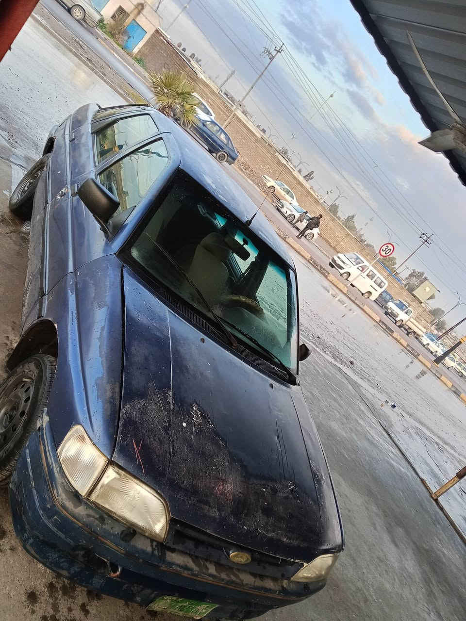 لبيع. او مراوس فورد اسكورت صالون 92 كاربون بانزين رقم اخضر سنويه  بيضا مكينة و كير شرط. شرط التحويل مكاني موصل السعر 15وبيها مجال ***********
