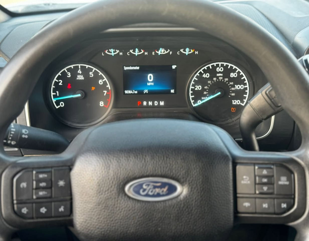 فورد f150 2022 XL
Ford f150 2022
ماشية 77 الف فقط
كير تعليك 
باب طويل بودي قصير
محرك 6 سلندر 3,3
لايت عدستين عدسات
كامرات حساسات 
كشنات مخمل
سيارة جاملخ وبنيد مبدل  باب بيه شوية صبغ
السعر  والاستفسار ع الخاص 
***********
