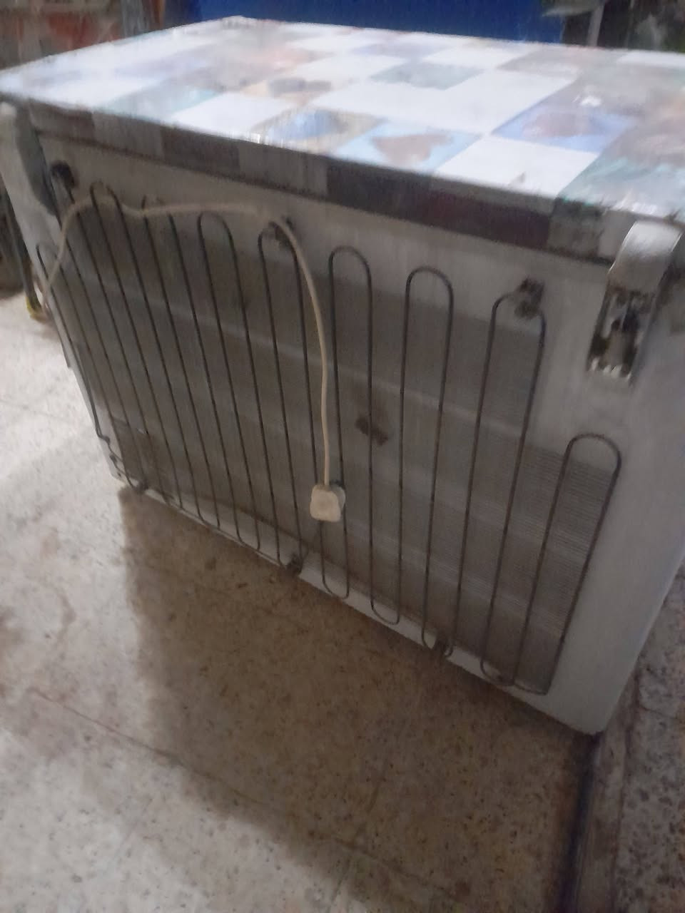 مجمده نظيفة ب٧٥ الف
اتصل ع رقم ***********
