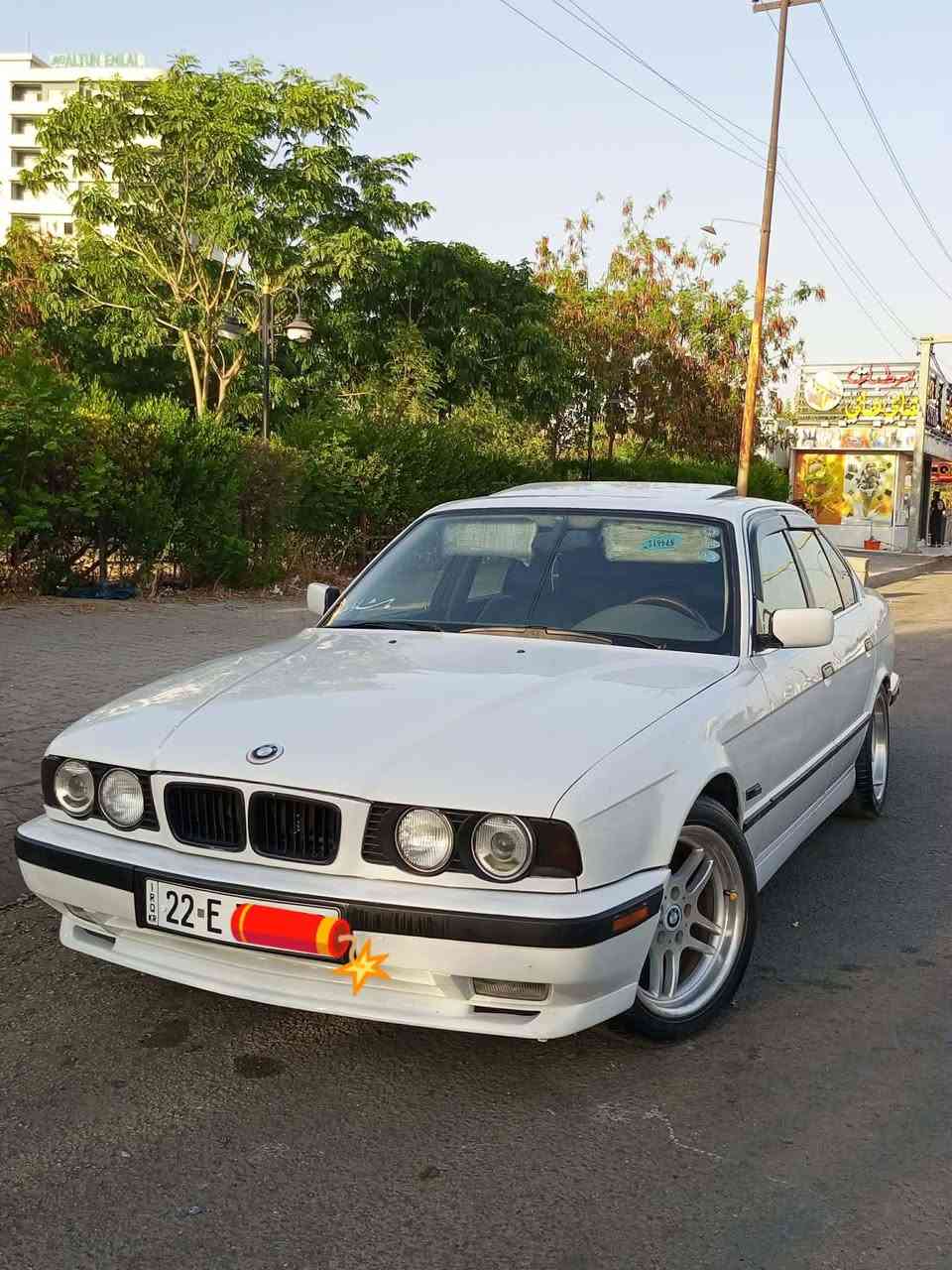 Bmw بێ تەعمیر بیلاد شەریکە
سلام علیکم خوای گەورە بە هەموو کەسێکی ببەخشێت بی ئێم ٥٢٨ شتی دانسقەو جوان تاقانە مۆدێل ١٩٩٤ فول مواسەفات تەنها پەردە نییە سڵاید چوار جامی کارەبا کوشن جلد تەبرید لەسەر سویچ پێش پان شاشە ئایپاد ئیمپریفایر سوکان فۆرمیکا دەشبوڵ ئێرباک گێڕ ئۆتۆماتیک بیلاد سەیارەکە دەسکاری ئاڵپینایە 
تاخم پێش و دوای تازەیە تایەی تازەیە ویلی ئێمی دوو سایزی لەسەرە تایەی دواوەی ٢٤٥/٥٥/١٧ تایەی پێشی ٢٢٥/٤٥/١٧ تایەی  دواوەی زۆر پانە  سەنەوی تاکو ٢٠٢٨ مانگی ٥ تازەیە گێڕ مەکینە تاخم پێش تاخم دوای تەحویل خرامە هەمووی بەشەرت 
ماشااللە لە قووەتی سەیارەکە زۆر زۆر بەقەوەتە 
٣ پارچەو نیوی بۆیاغە بەبێ دەعم بەبێ لێدراو تەنانەت ماچشی نییە سەقف و شانی بەشەرت نوکە دەرزی نییە زۆر نەرم و کپە وەک سەیارەی تەعمیر کراو نییە هەموو شتێکم نوسیوە 
سعری قوفڵی 🔒 ٨١ گەڵایە بۆ مەعمەلە تەلەفون مەکە ڕێز و حورمەتم هەیە بۆ هەمووتان 
***********
***********
ناونیشان کرکوک
