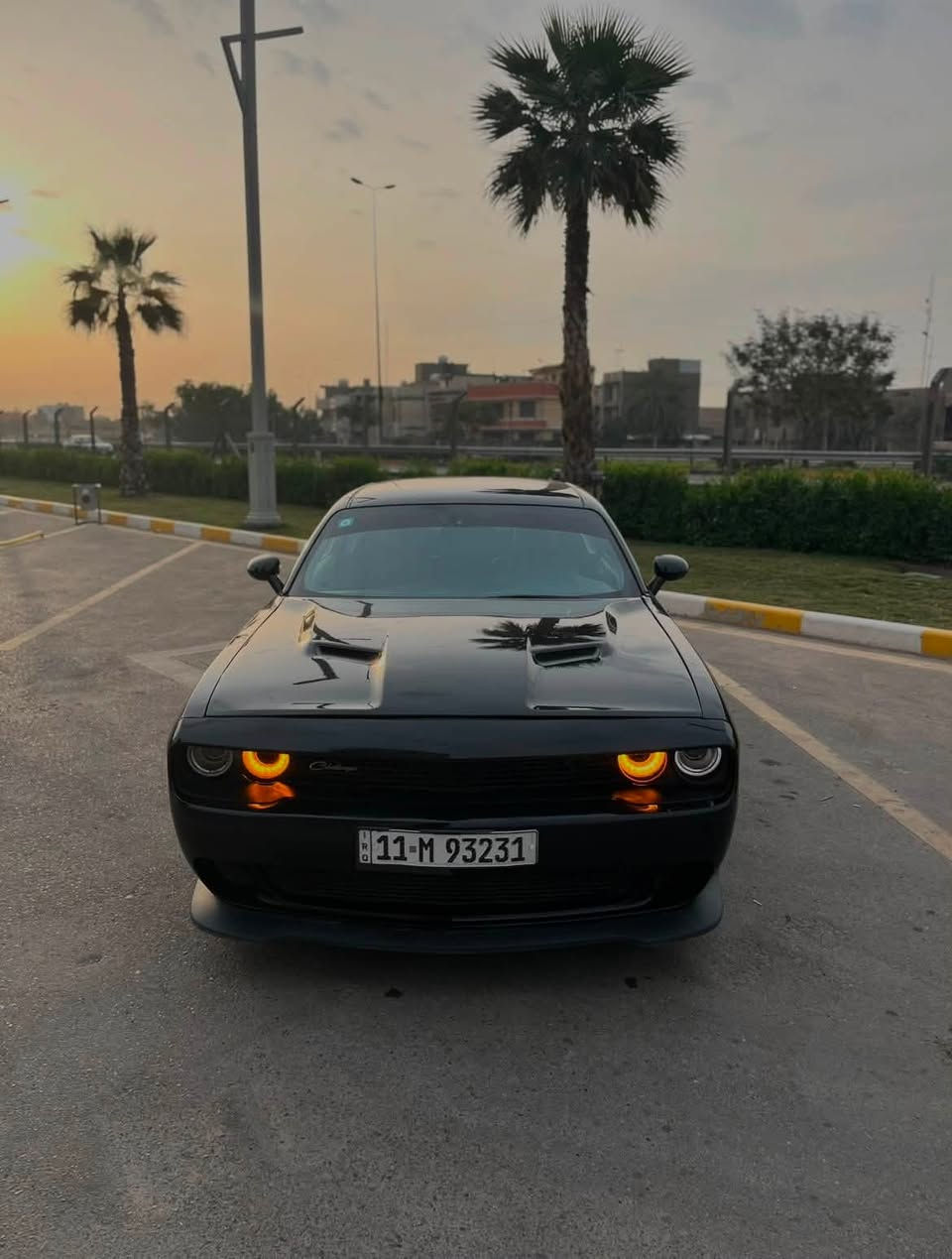 Dodge challenger sxt 2019 للبيع
السلام عليكم 

مواصفات فئة ال sxt
شاشة وسط carplay
معدل عليها دعاميات ودفيوزر srt عدا البنيد
دوسات جانبية
ضايفليها حلوك اكزوز و بوابات بالاكزوز

مكينة گير شاصي تبريد كفالة

ماشية 72 الف ميل

ضربة السيارة من امريكا جاملغ وبنيد جهة سايق 
وطخة جوة قبق البانزين راجع بارد 
وانطخت على ايدي جهة الباب 

صور الحادث راسلني وادزلك اياها واتساب

السيارة بأسمي وعنوان بغداد

سعرها ب 140 ورقة وبيها مجال

رقم صاحب السيارة : ***********
