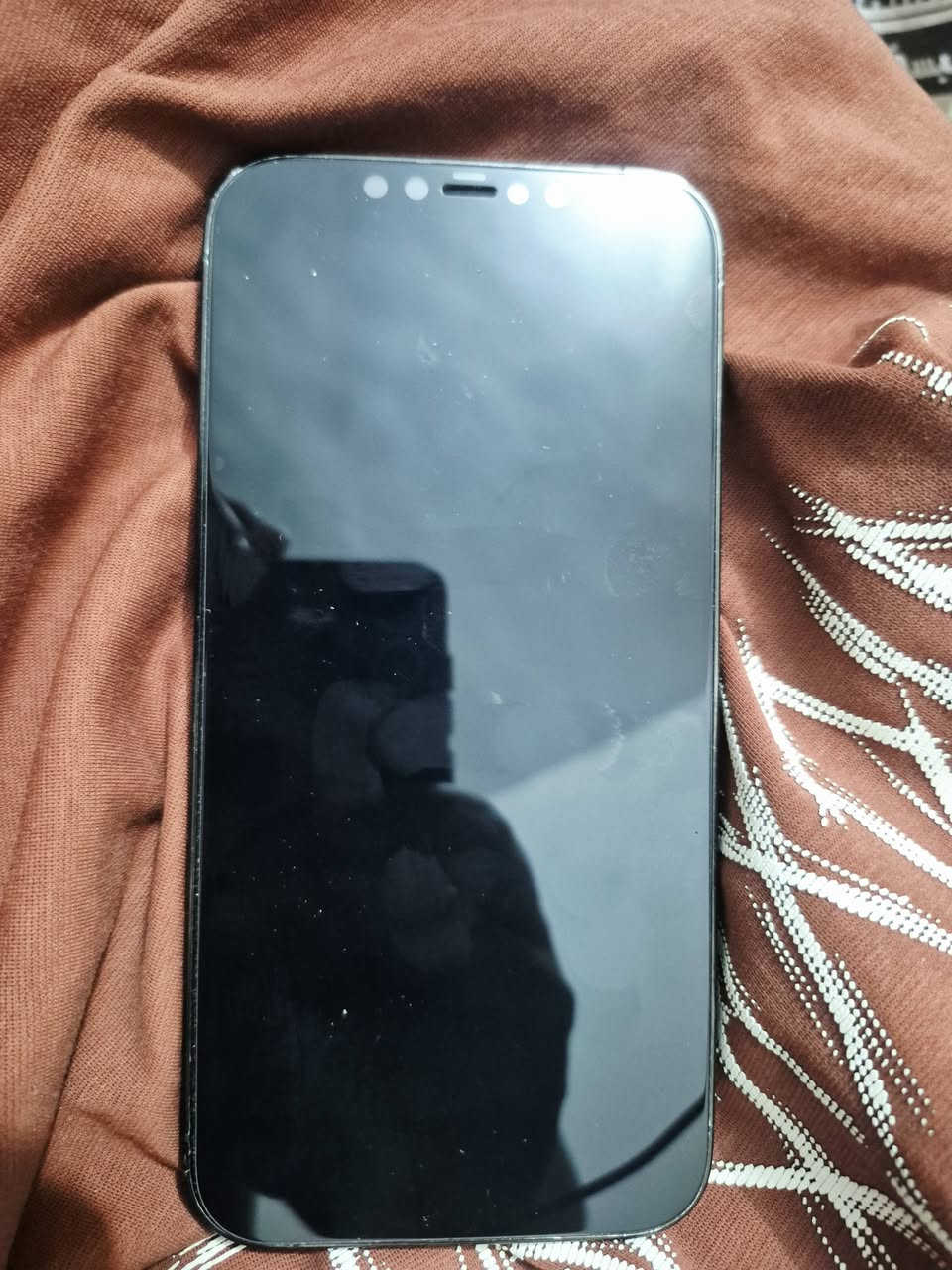 ​🛑 للبيع: iPhone 12 Pro Max
الذاكرة: 256 جيجابايت

​الشاشة: مبدلة نوعية OLED أصلي تجاري ممتازة جداً (ما تطبع أبد).

​البطارية: مبدلة نوعية ممتازة وكلش زينة وعمرها طويل.

​🛑 للبيع: Samsung Galaxy Z Fold3 5G

​الذاكرة: 256 جيجابايت

​الرام: 12 جيجابايت

​النظافة: من 80% إلى 85%.

​حالة الشاشات: الشاشتين (الداخلية والخارجية) يشتغلن طبيعي 100% وبدون أي عطل.

​الملاحظات: الموبايل ما بيه أي عيب مصنعي، فقط الخدوش الموضحة بالشاصي والخدش اللي بالشاشة لا أكثر (مثل ما مبين بالصور).

​📍 تفاصيل البيع:

​الموقع: بابل

​للتواصل والاستفسار: يرجى المراسلة على الخاص.


**إذا كنت صاحب هذا الإعلان وتريد حذفه لأي سبب، رجاءا أرسل رسالة إلى الدعم الفني**