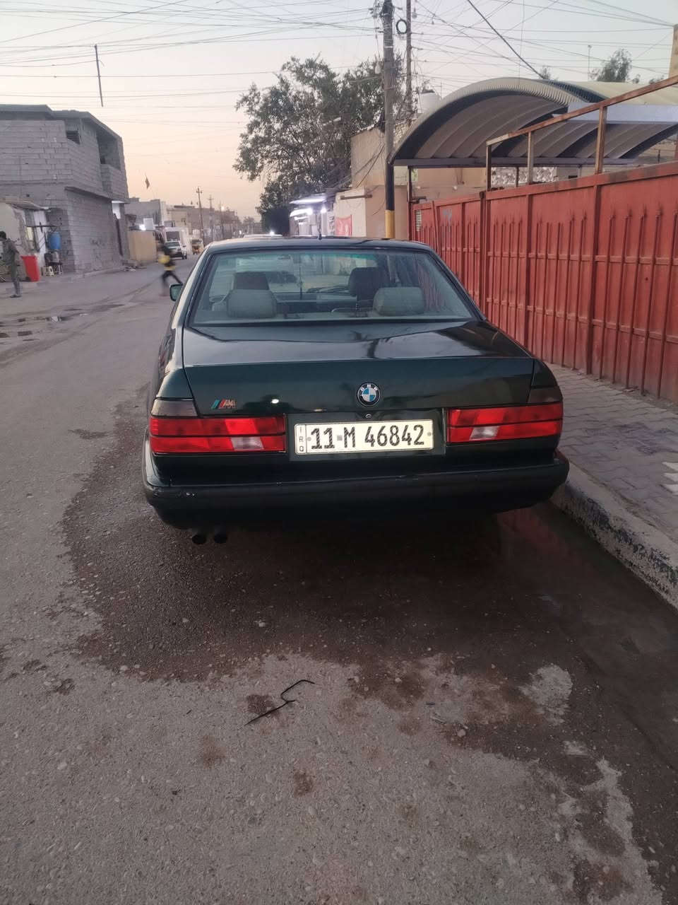 السلام عليكم سياره للبيع فقط بدون مراوس موديل 93 رقم بغداد انكليزي اللون زيتوني حجم 730 اصل بيها مكينه وكير 40) 8سلندر بل جيس بطناش ونطلاقيه صاروخ بجم عريض مصبوغه عام بدون ضربه او خياس كهربائيات كلها شغاله كشنات كهرباء تبريد شغال حداديه نص عمر السعر 60 ورقه بيها مجال قليل مكان السياره بغداد جسر ديالى القديم وهذا رقمي ***********
