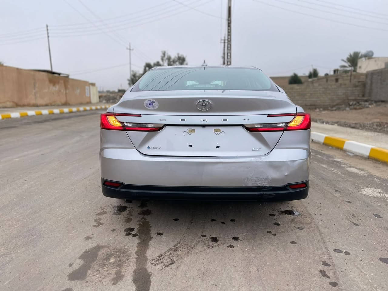 السلام عليكم كامري موديل 2025 هايبرد وارد امريكي ضرره جاملغ  فقط ماشيه 8000 مل بعده بحاله الشركه  السعر 215 وبيها مجال  الاستفسار رقم الهاتف ***********
