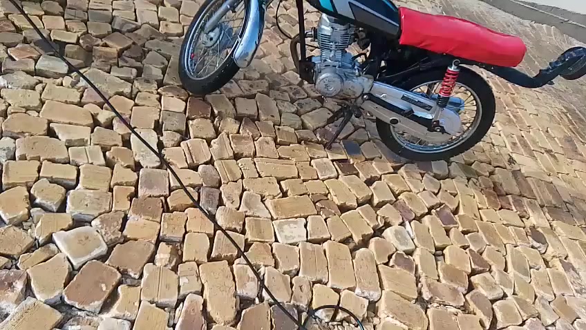 دراجه ايراني لل بيع موديل 13 اوراق مكاني رفاعي  الخاص ما مفتوح بس اتصال ***********
