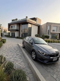 بيجو تاره موديل 23  محرك 1600  ماشيه 37 الف فقط  مضروب صندوك ومبدل وكا...