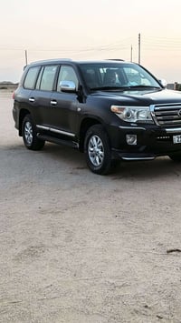 لاندكروز موديل 2011 مكفوله كفاله عامه  ‏‪07733697077‬‏// ‏‪07830055539...